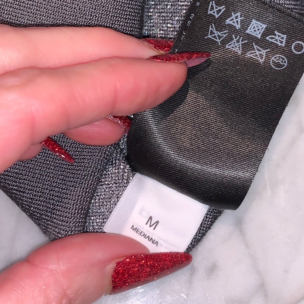 💕 BEBE💕SILVER KNIT SKIRT💕EXCELLENT CONDITION! - Picture 7 of 8